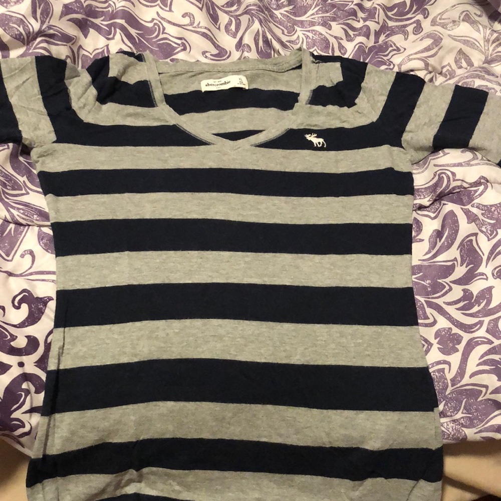Long sleeve tee